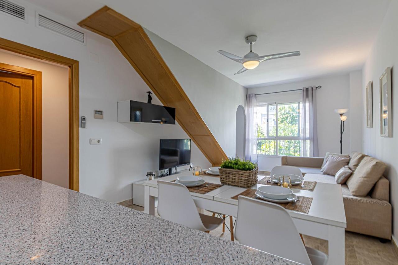 797 Holiday Rentals- Duplex Para 7 En La Carihuela A 1 Min De La Playa トレモリノス エクステリア 写真