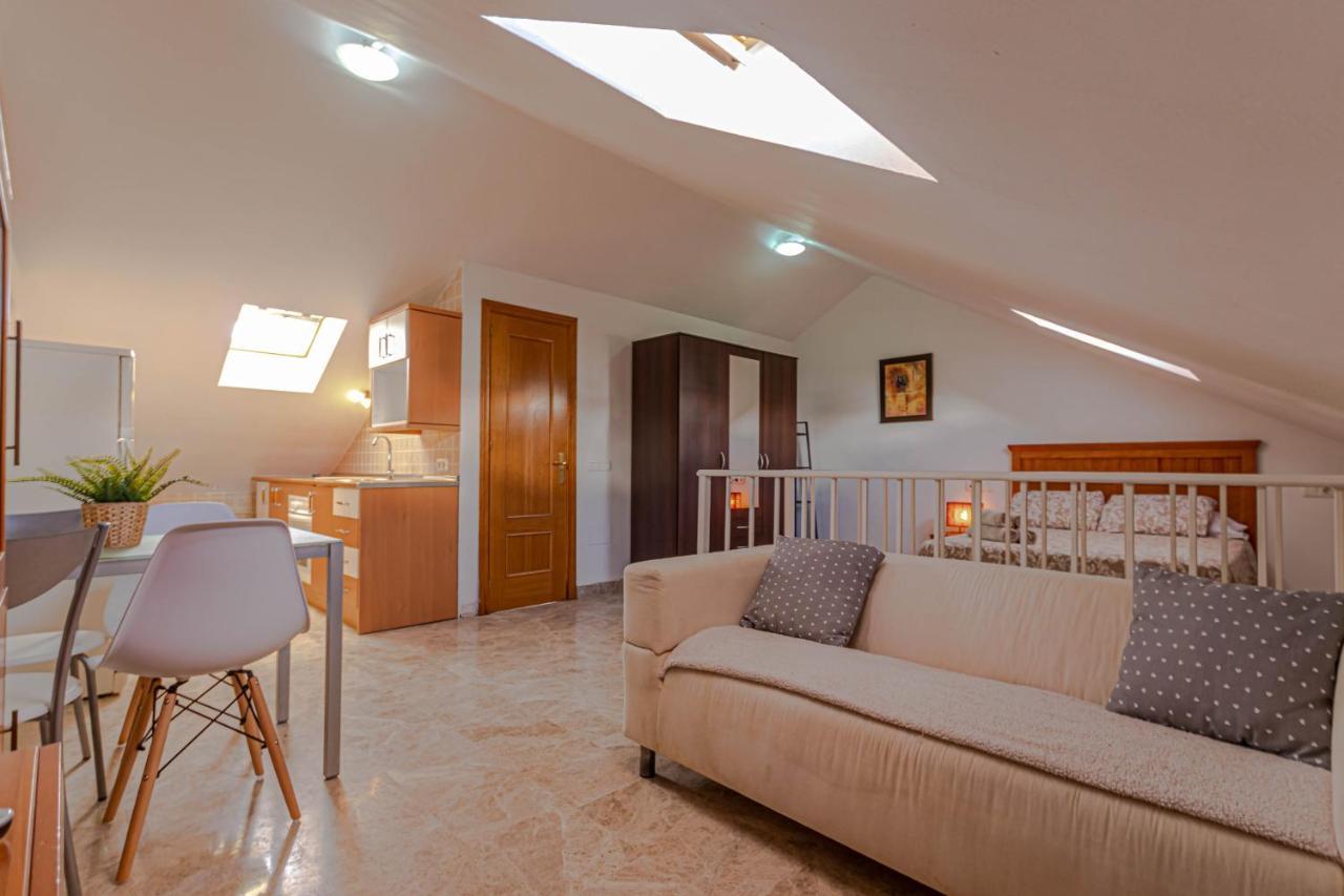 797 Holiday Rentals- Duplex Para 7 En La Carihuela A 1 Min De La Playa トレモリノス エクステリア 写真
