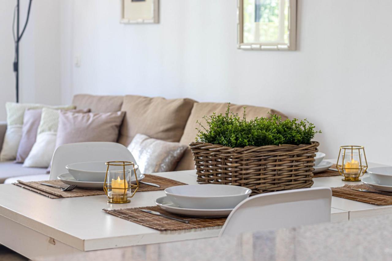 797 Holiday Rentals- Duplex Para 7 En La Carihuela A 1 Min De La Playa トレモリノス エクステリア 写真