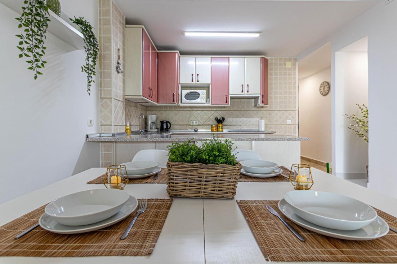 797 Holiday Rentals- Duplex Para 7 En La Carihuela A 1 Min De La Playa トレモリノス エクステリア 写真